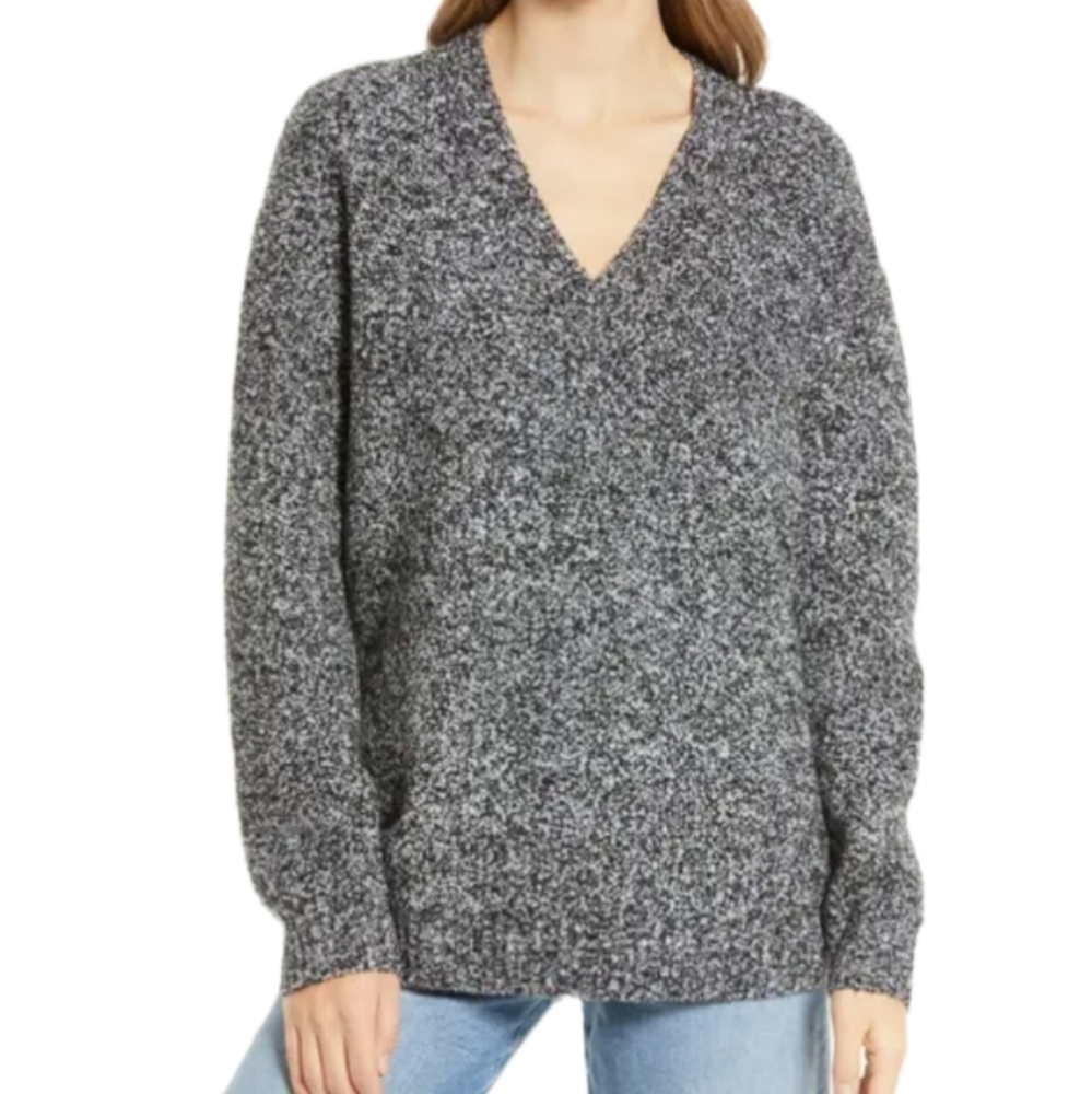 Vince V-Neck Chunky Knit Sweater in Heathered Grey Size XS